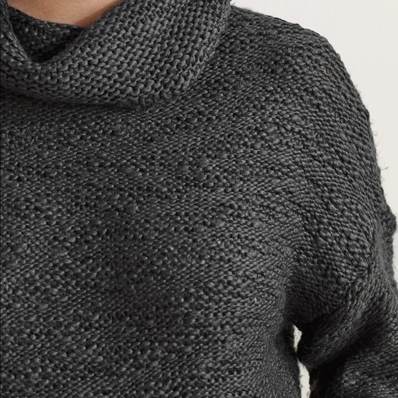 COPY - Cozy Turtleneck Sweater - Picture 4 of 7